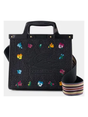 Women's Love Medium Tote Bag in Black | WP1D0002AR216N0000