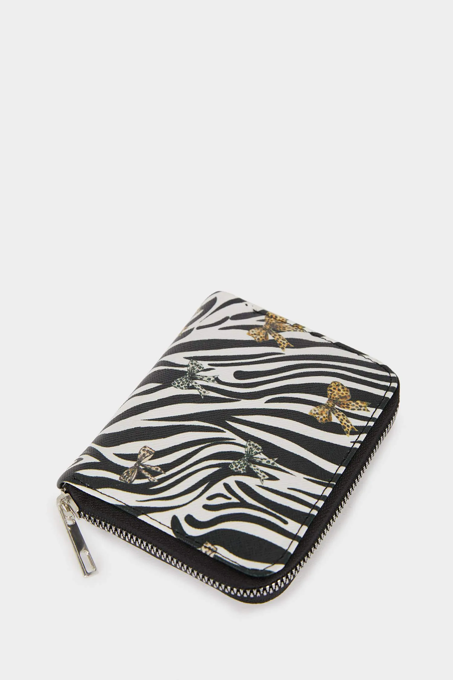 Women's Zebra Patterned Faux Leather Wallet