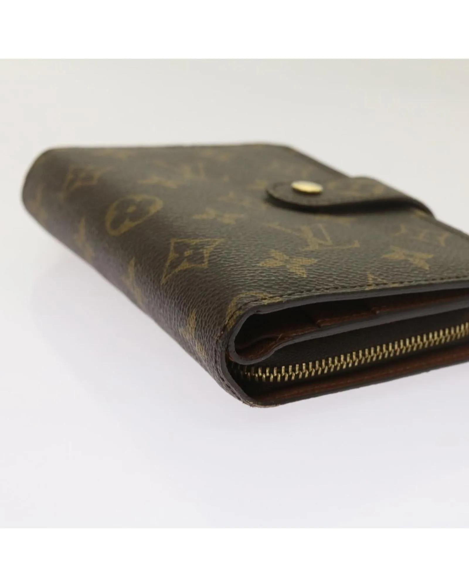 Zippy Wallet Monogram Canvas M60017