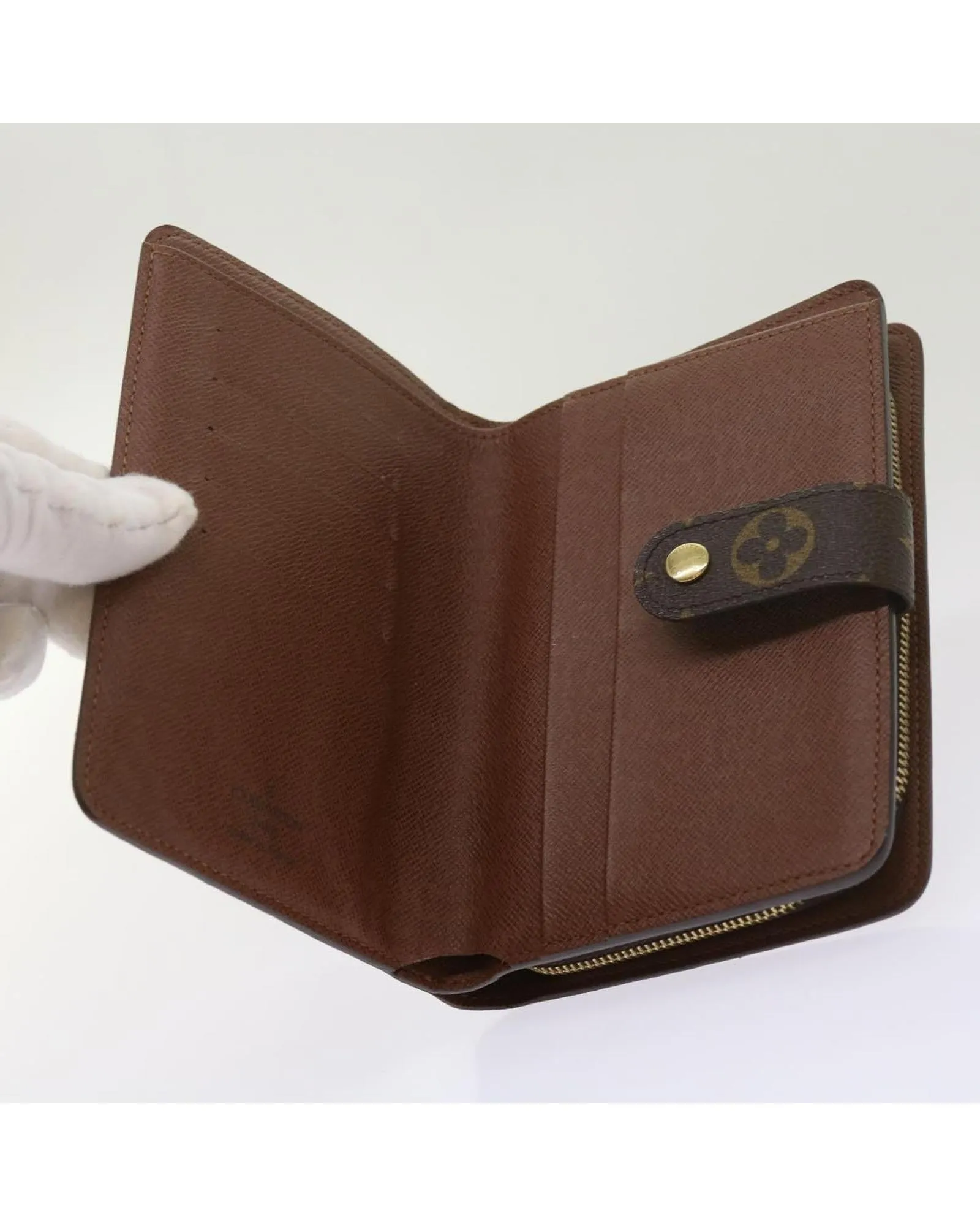 Zippy Wallet Monogram Canvas M60017